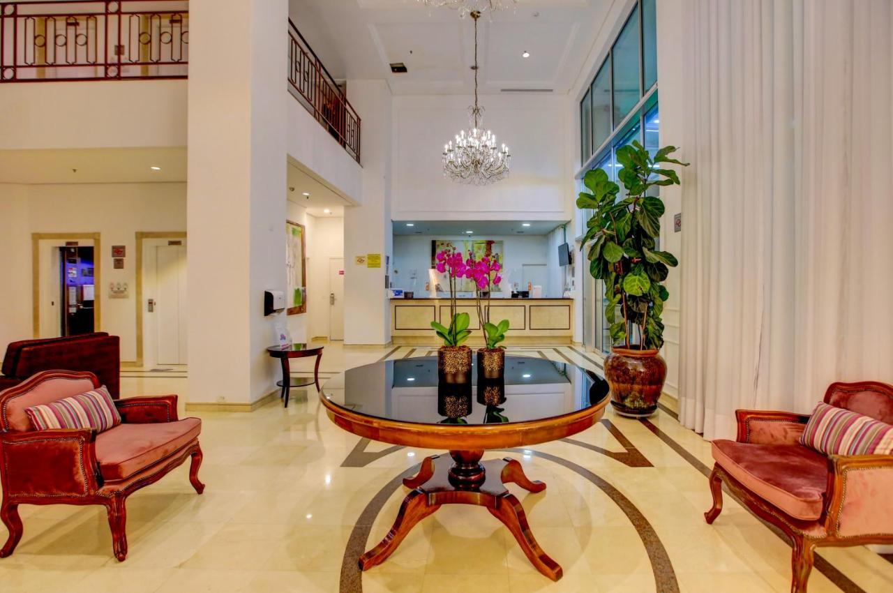 Quality Suites Oscar Freire San Paolo Esterno foto